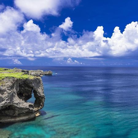 Kariyushi Condominium Resort Yomitan Ryukyu Tabikan In Zampamisaki Bagian luar foto